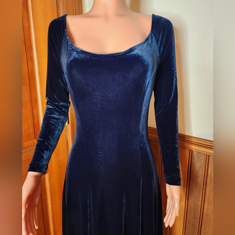 Gorgeous Bonnie Strauss 90s Sapphire Blue Velvet Dress - Picture 2 of 7